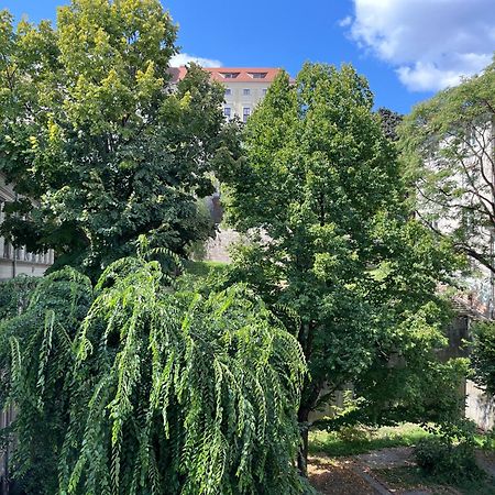 Sunny Studio At The Castle Budapeste Exterior foto