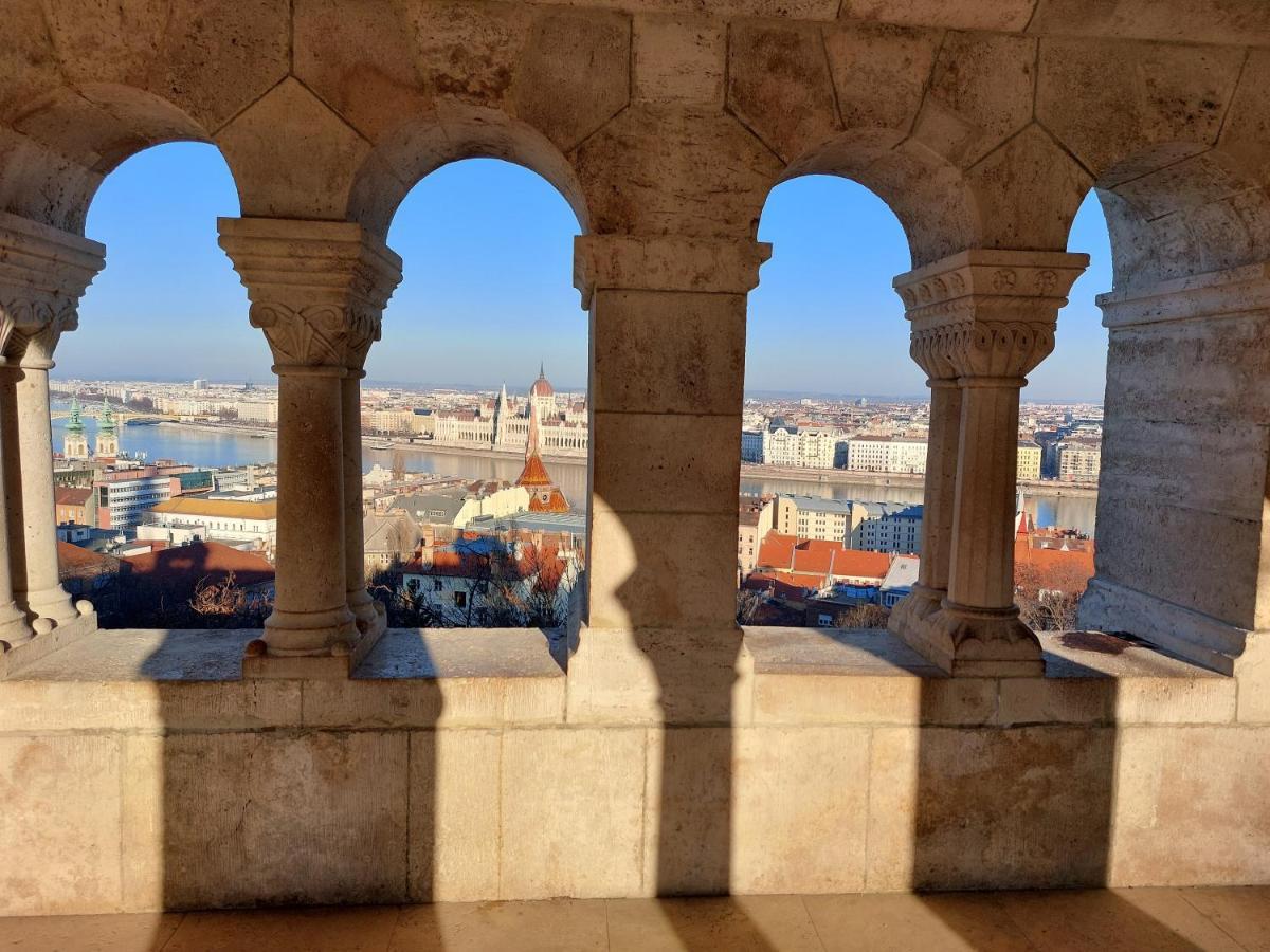 Sunny Studio At The Castle Budapeste Exterior foto
